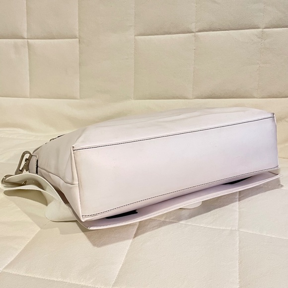 ECCO White Messenger Bag Shoulder Bag - Picture 7 of 16